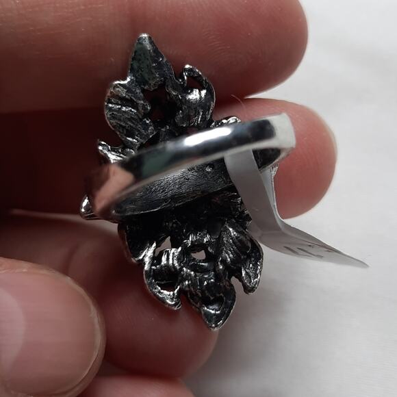 Set of Three Silver Tone & Crystal Floral Rings Size 6 - Picture 10 of 11